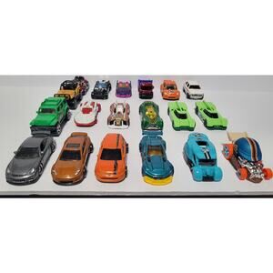 Lot of 19 Hot Wheels 1:64 Diecast Trucks Supercars Classics Collectibles